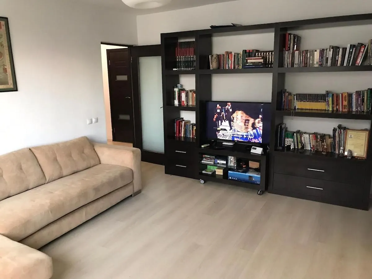 Cozy Apartament In City Centre By The Park Bucharest