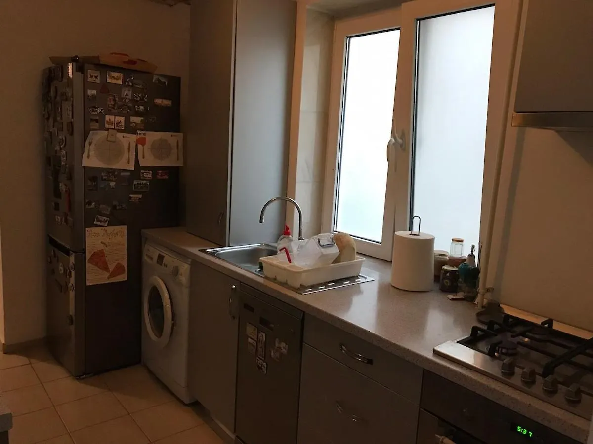 Cozy Apartament In City Centre By The Park Bucharest Apartment